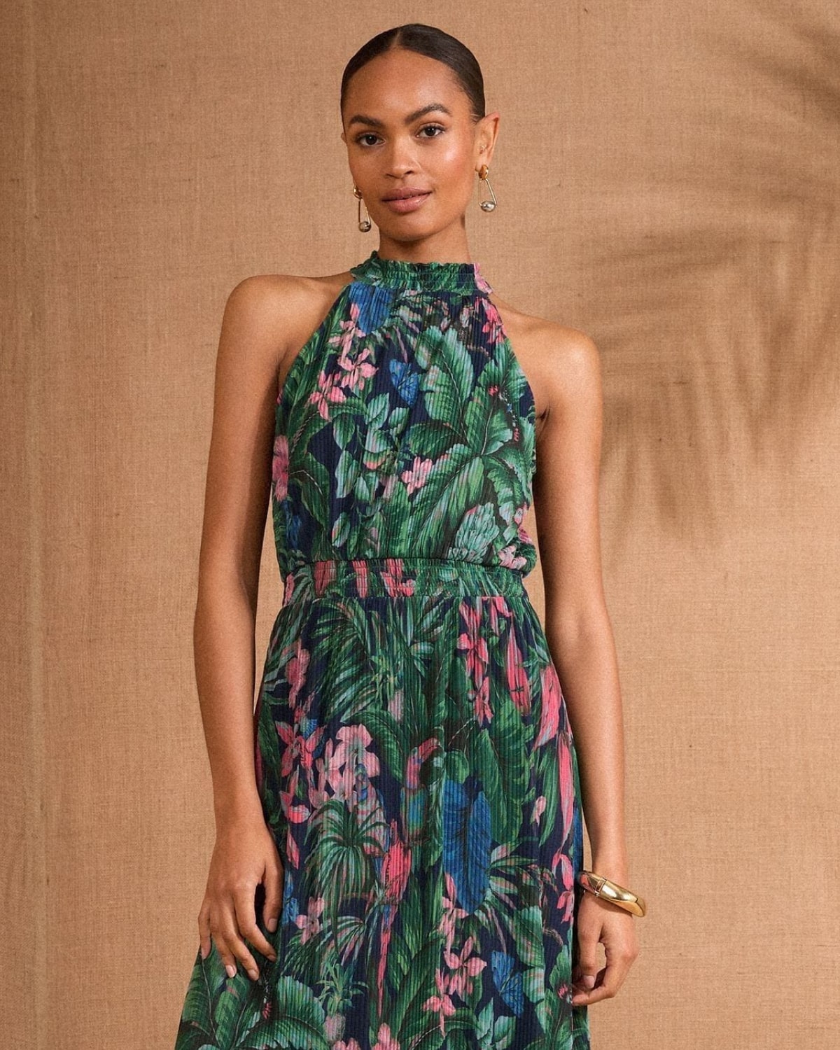 LOVE & ROSES: TROPICAL STYLES
