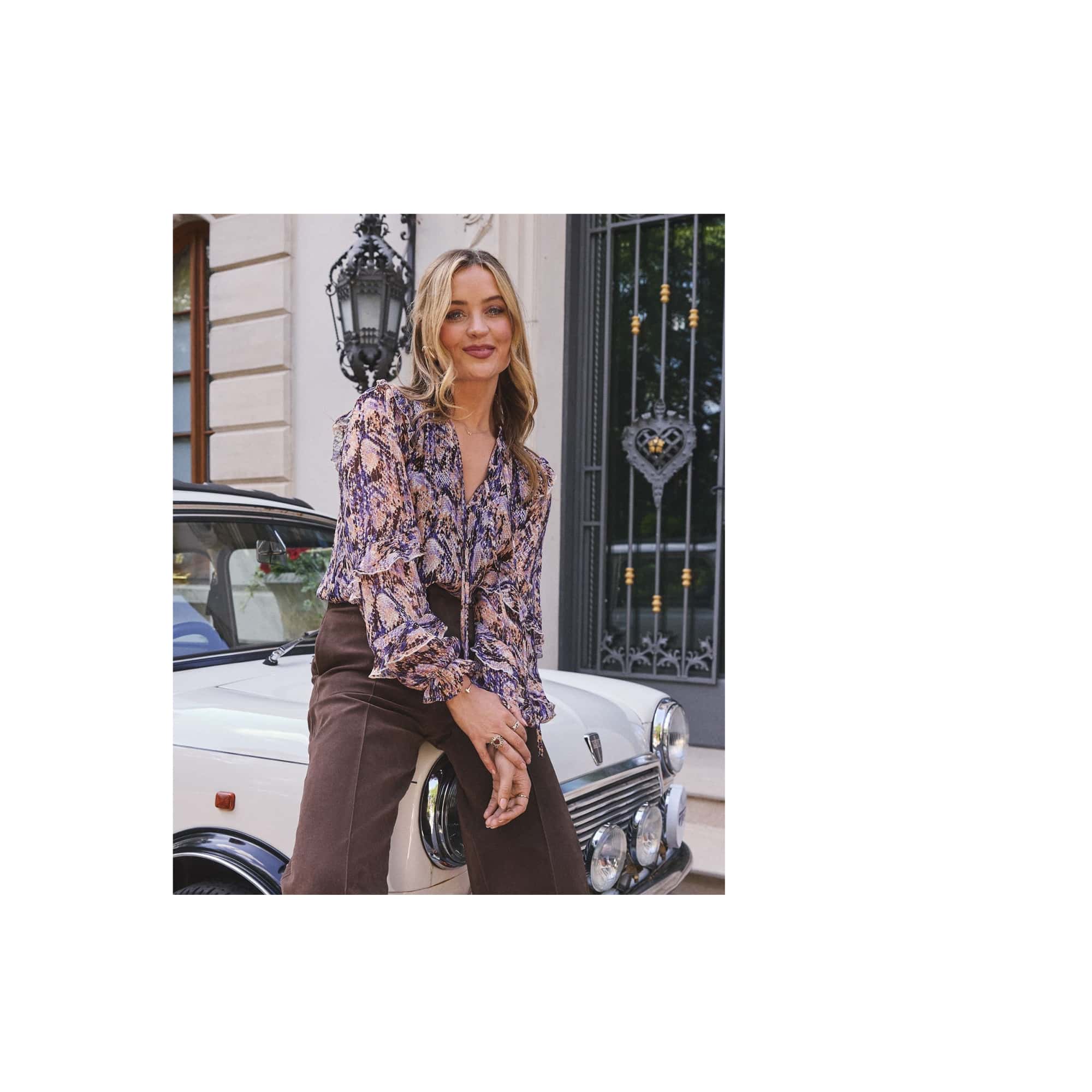 LAURA WHITMORE LOVE & ROSES- left - DT